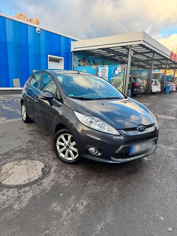 Gebraucht Ford Fiesta 82 PS (60 kW) 2010 Blau Kleinwagen