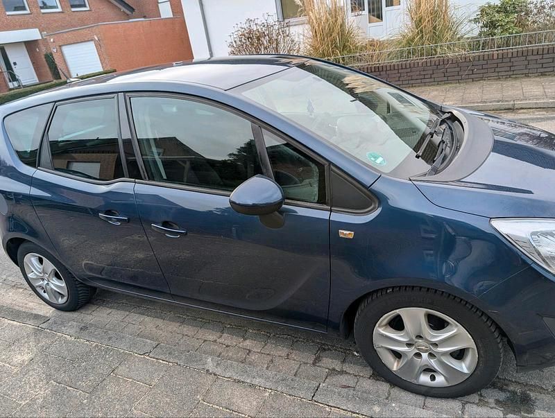 Gebraucht Opel Meriva 120 PS (88 kW) 2011 Blau Van / Kleinbus