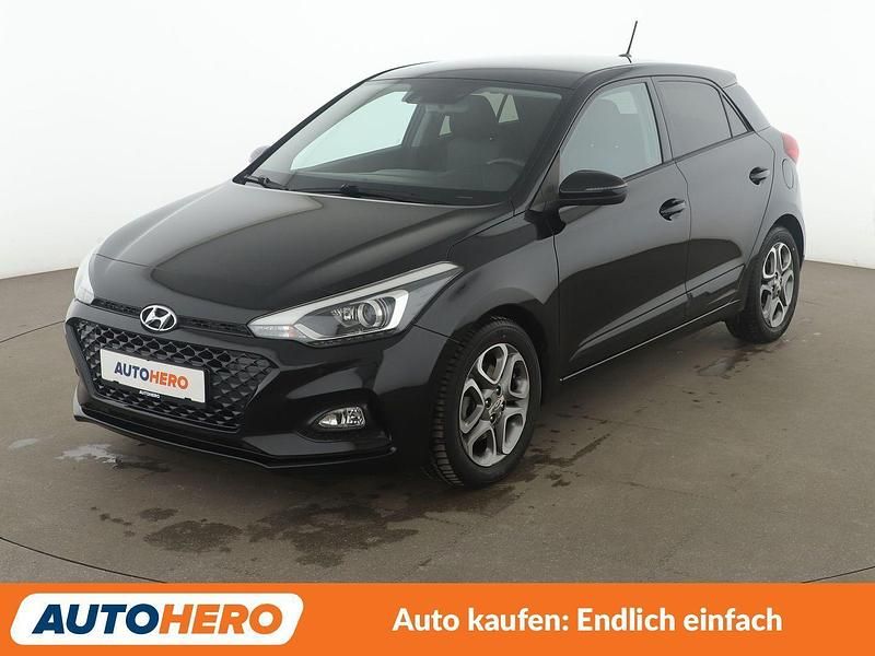 Schwarz Gebraucht 2019 Hyundai i20 Style Limousine | 16.180 € (Etwas zu teuer) - Bild 1/3