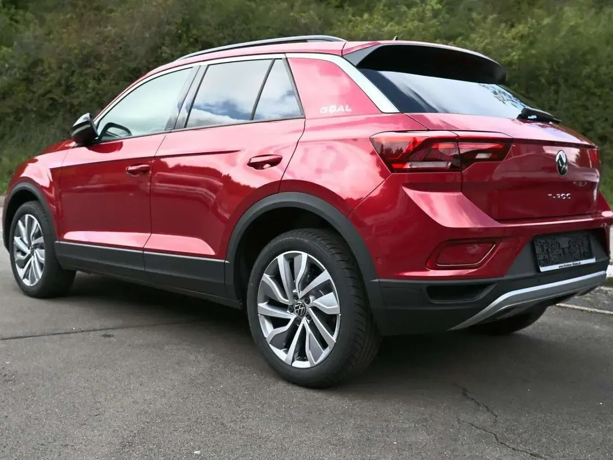 Neu VW T-Roc Goal 116 PS (85 kW) 2025 Kings red metallic SUV