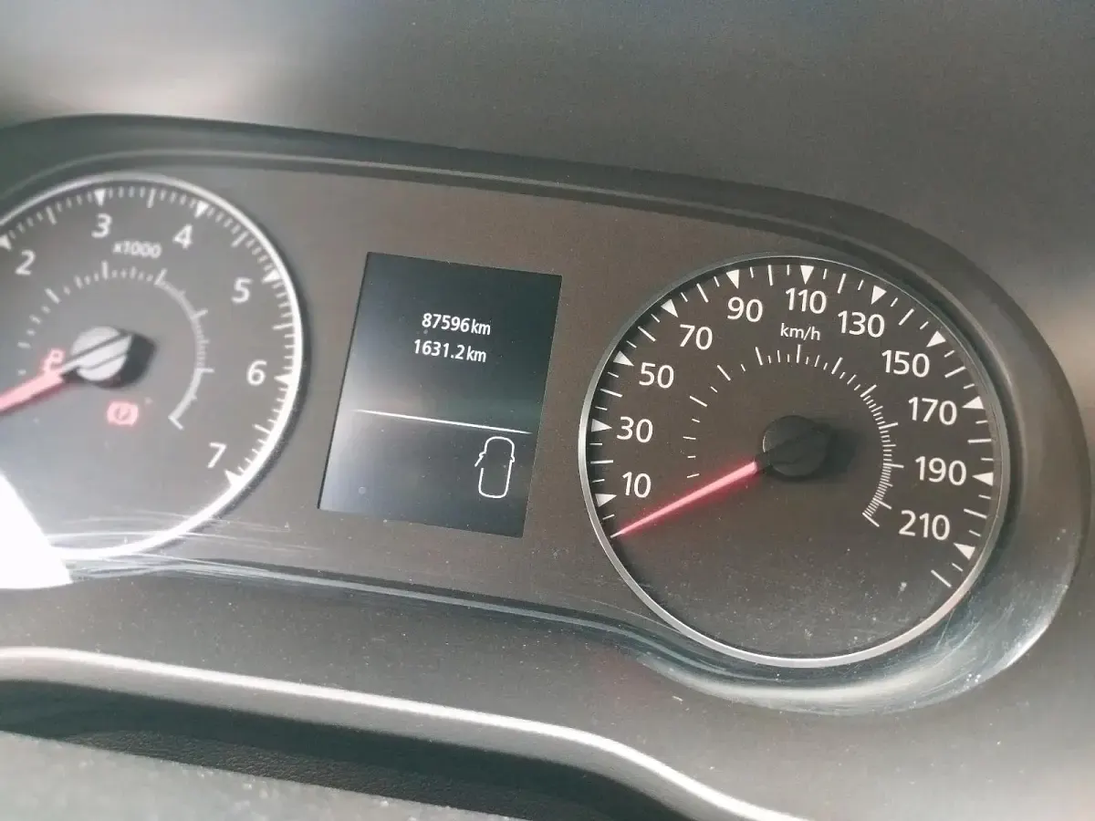 Gebraucht Dacia Duster 100 PS (73 kW) 2022 Schwarz SUV