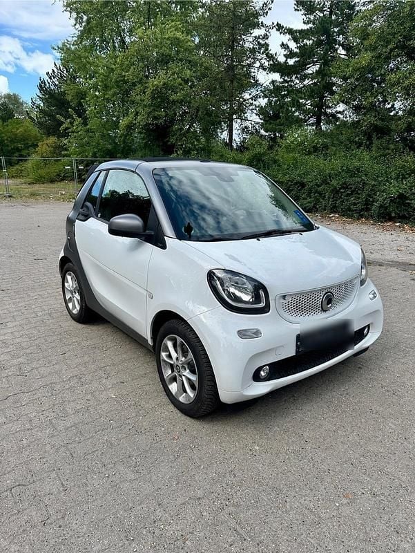 Gebraucht 2019 Smart ForTwo Coupé Basis Kleinwagen | 11.999 € (Superpreis) - Bild 1/4