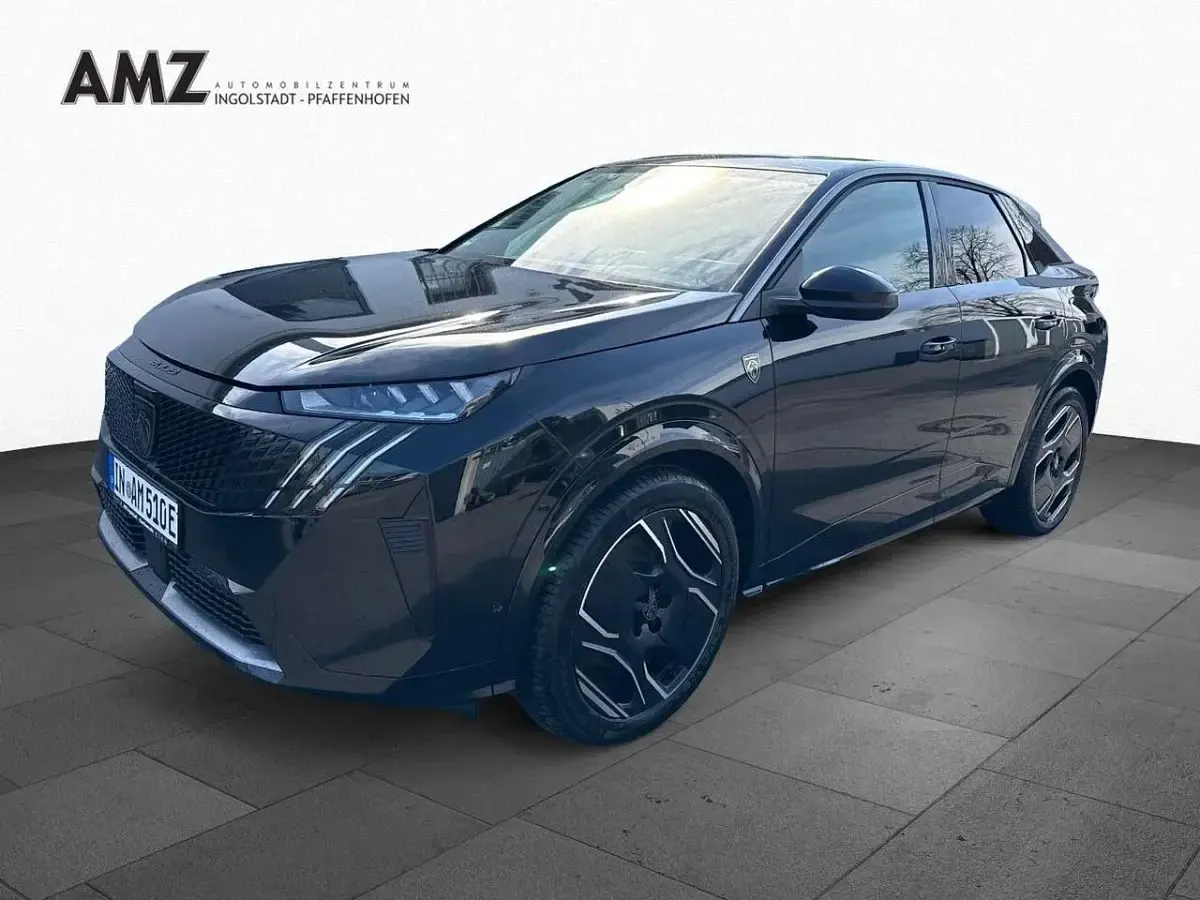 Gebraucht Peugeot e-3008 239 kW (325 PS) 2025 Lackierung schwarz perla nera/ SUV