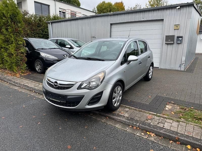Silber Gebraucht 2013 Opel Corsa Selection Limousine | 1.590 € (Superpreis) - Bild 1/4