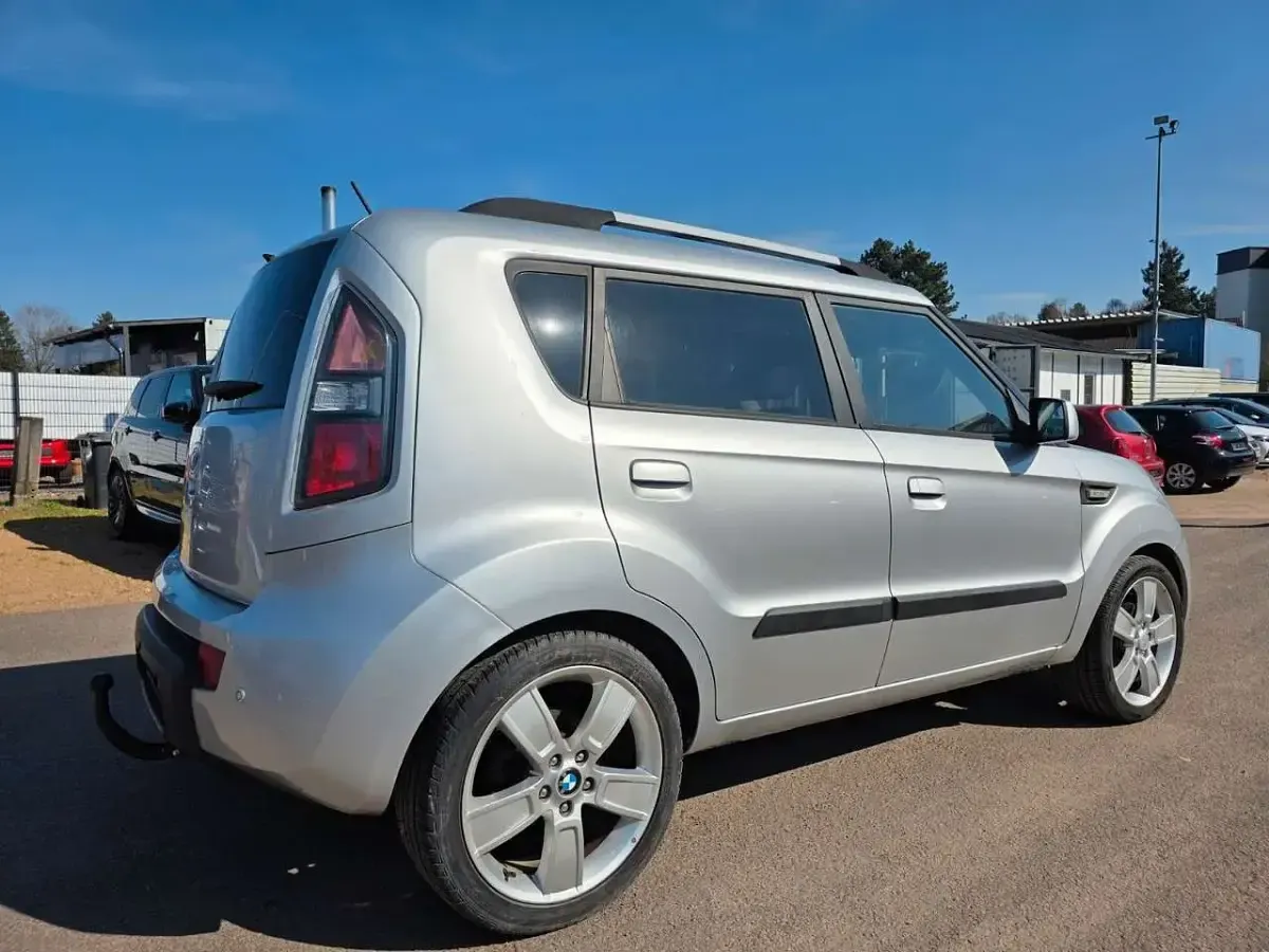 Gebraucht Kia Soul 126 PS (92 kW) 2009 Silber SUV