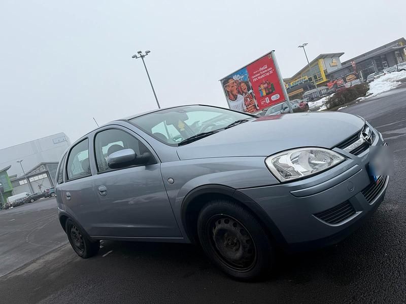 Gebraucht Opel Corsa 60 PS (44 kW) 2004 Silber Kleinwagen