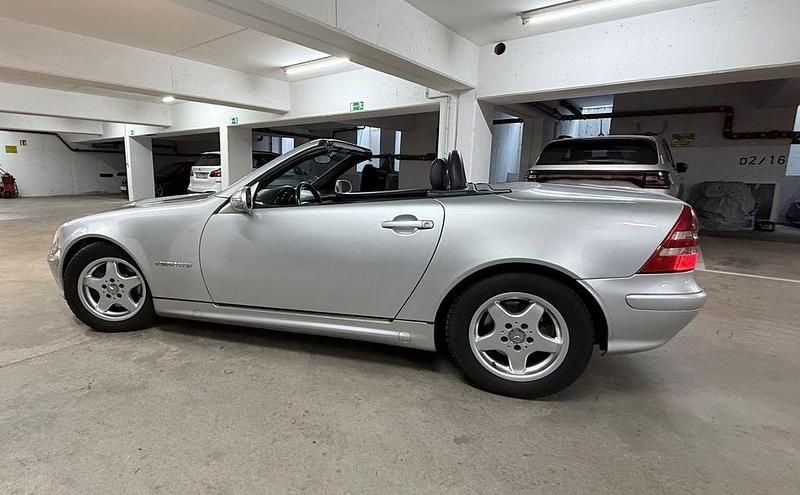Gebraucht Mercedes SLK200 163 PS (119 kW) 2001 Silber Cabrio