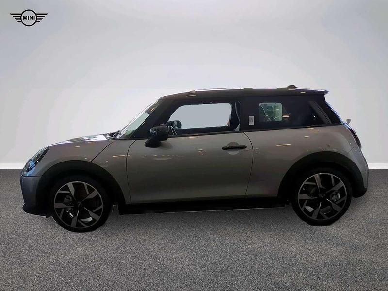 Gebraucht Mini Cooper S Favoured 204 PS (150 kW) 2024 Grau Kleinwagen
