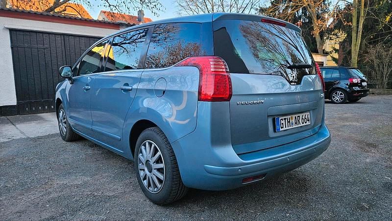 Gebraucht Peugeot 5008 150 PS (110 kW) 2010 Blau Van / Kleinbus