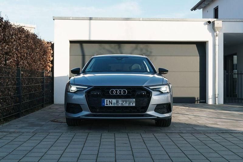 Second-hand Audi A6 Advanced 163 CP (119 kW) 2025 Argintiu Break