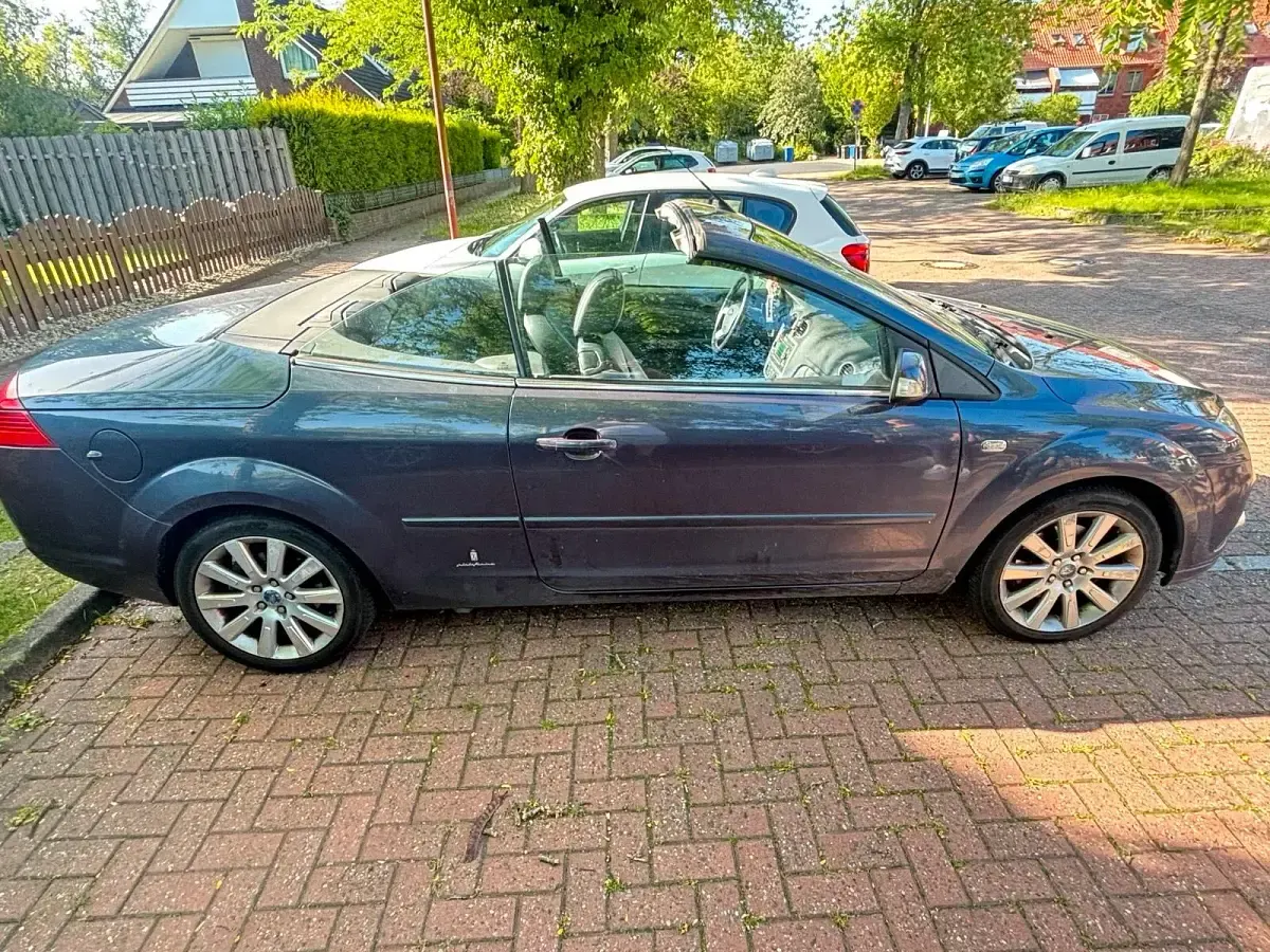 Gebraucht Ford Focus Cabriolet 146 PS (107 kW) 2007 Andere farben Cabrio