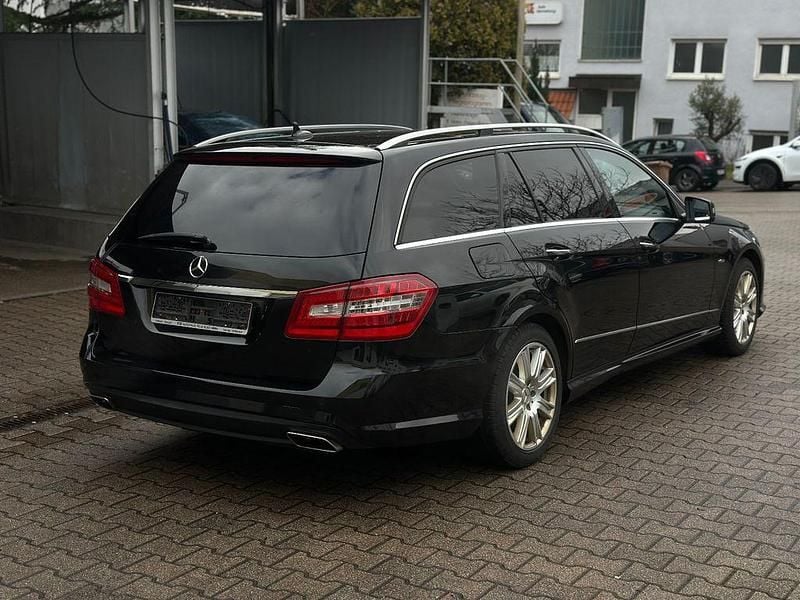 Gebraucht Mercedes E350 AMG 231 PS (169 kW) 2010 Schwarz Limousine