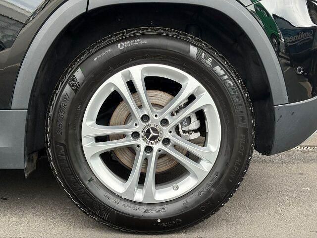 Gebraucht Mercedes GLA200 Advanced 163 PS (119 kW) 2024 Unilack nachtschwarz SUV