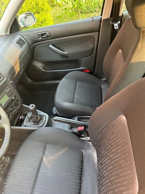 Gebraucht VW Golf IV Trendline 101 PS (74 kW) 2005 Grau Kombi