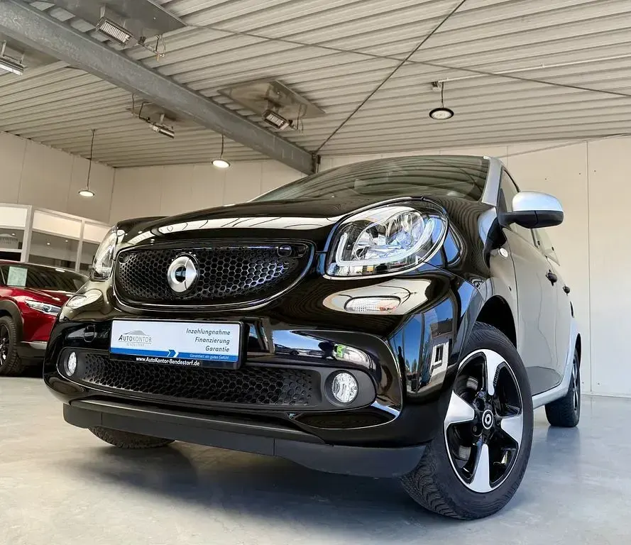 Usata Smart ForFour 71 CV (52 kW) 2019 Nero Utilitaria