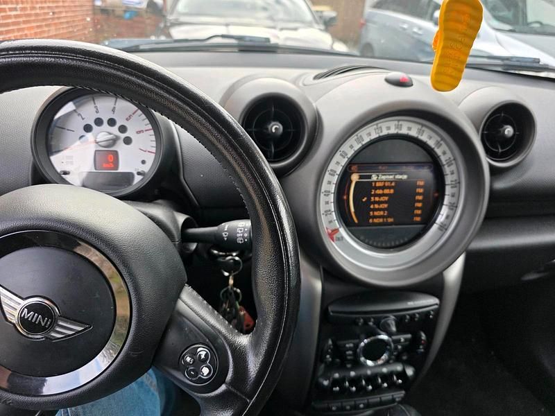 Gebraucht Mini Countryman 112 PS (82 kW) 2011 Schwarz SUV