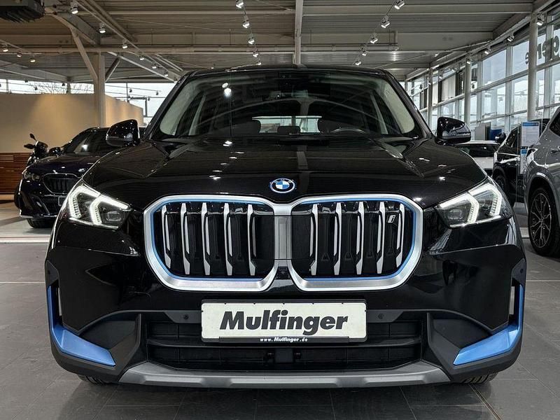 Gebraucht BMW iX1 230 kW (313 PS) 2023 Black sapphire (metallic) SUV
