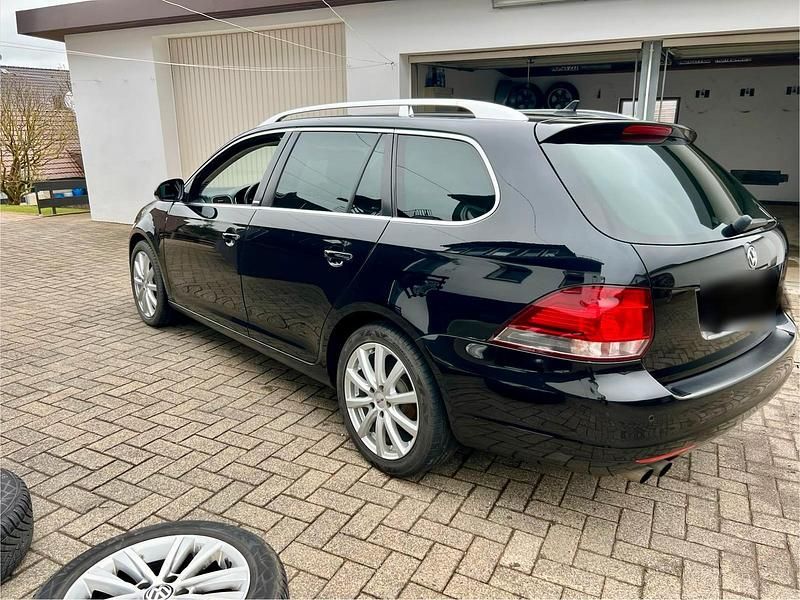 Gebraucht VW Golf VII 140 PS (102 kW) 2012 Schwarz Kombi