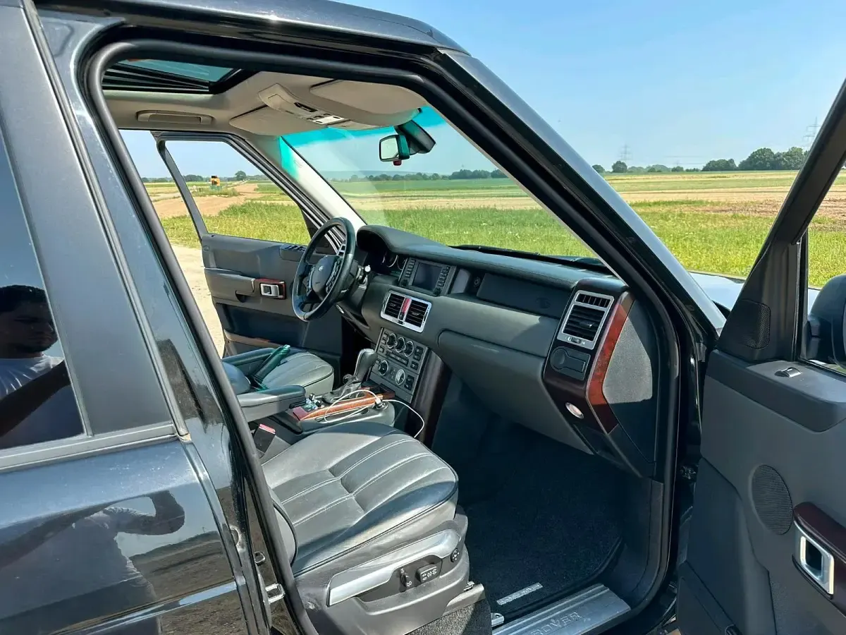 Gebraucht Land Rover Range Rover 286 PS (210 kW) 2004 Schwarz SUV