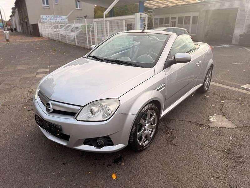 Silber Gebraucht 2009 Opel Tigra Edition Cabrio | 2.990 € (Fairer Preis) - Bild 1/4