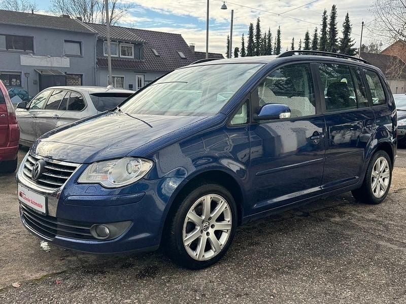 Blau Gebraucht 2008 VW Touran Trendline Van / Kleinbus | 3.999 € (Fairer Preis) - Bild 1/4