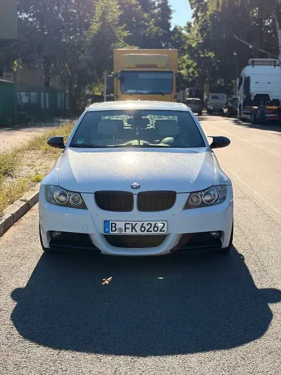 Gebraucht BMW 325 M Sport 218 PS (160 kW) 2007 Weiß Limousine