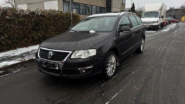 Braun Gebraucht 2007 VW Passat Highline Limousine | 2.500 € (Superpreis) - Bild 1/4