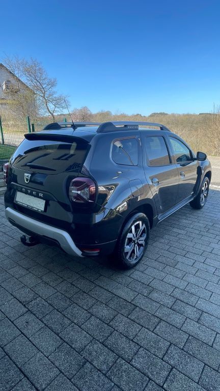 Schwarz Gebraucht 2022 Dacia Duster Prestige SUV | 15.700 € (Guter Preis) - Bild 1/4