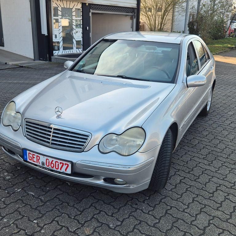 Gebraucht Mercedes C200 Elegance 163 PS (119 kW) 2001 Silber Limousine