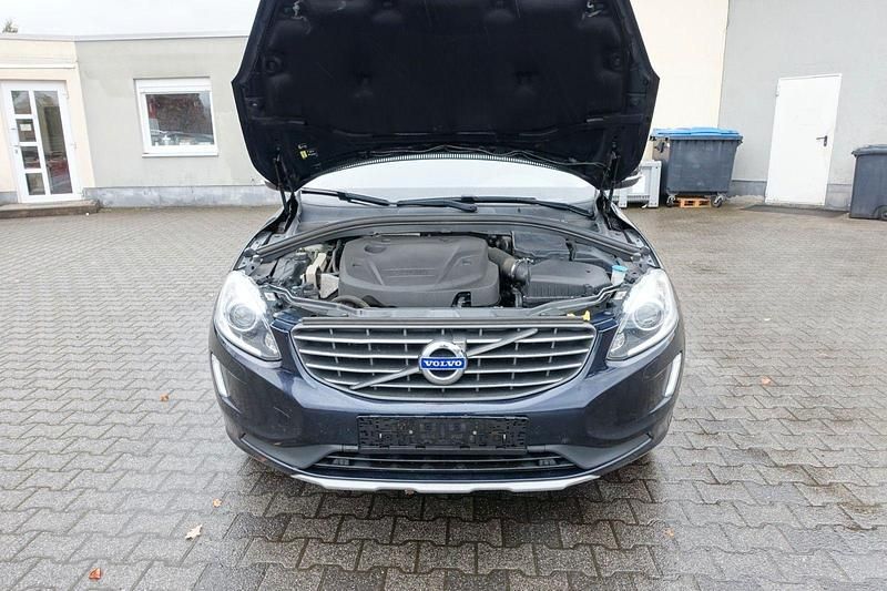 Gebraucht Volvo XC60 Summum 190 PS (139 kW) 2017 Blau SUV