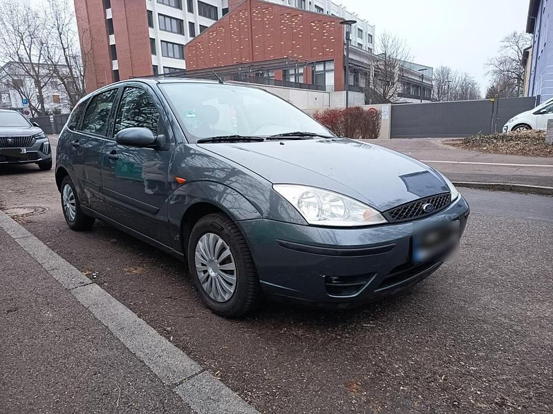 Usata Ford Focus 2001 Argento Utilitaria