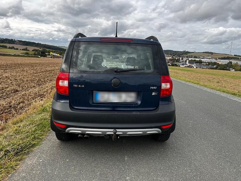 Gebraucht Skoda Yeti 160 PS (117 kW) 2009 Blau SUV