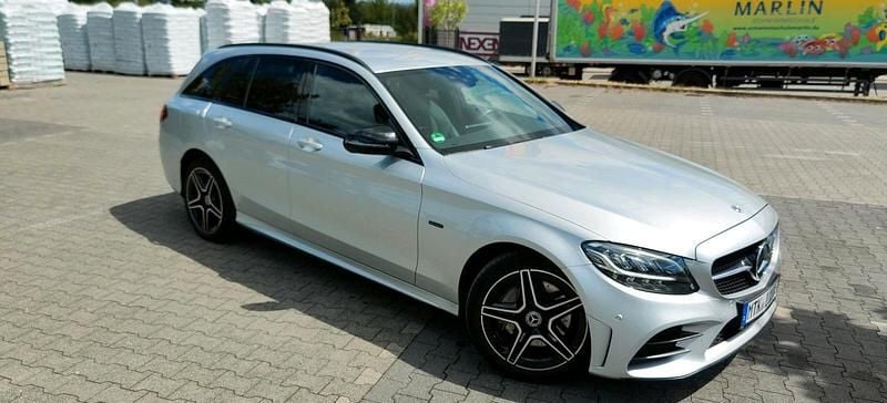 Gebraucht Mercedes C300e AMG 306 PS (225 kW) 2020 Silber Kombi