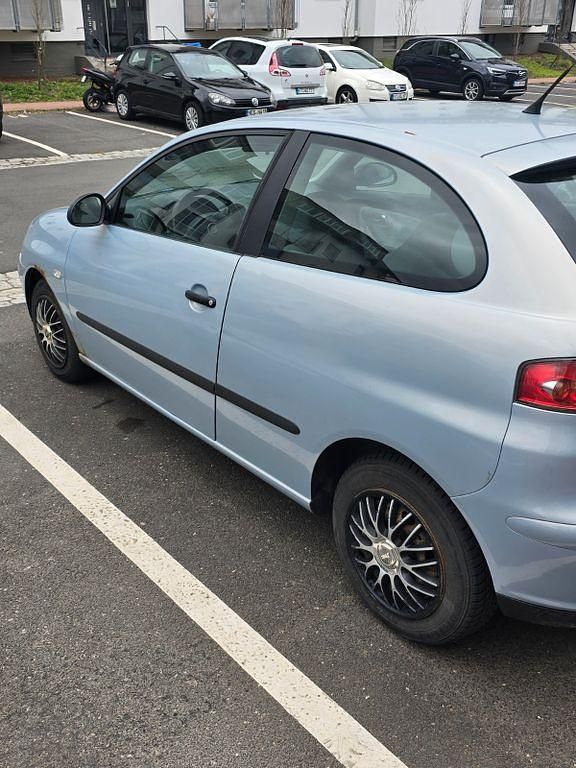 Gebraucht Seat Ibiza 75 PS (55 kW) 2002 Blau Kleinwagen