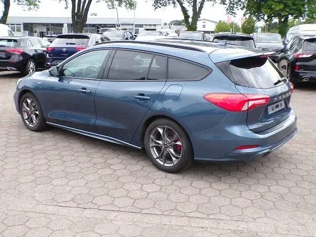Gebraucht Ford Focus ST-Line X 151 PS (111 kW) 2021 Blau Limousine
