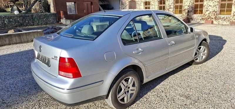 Gebraucht VW Bora Trendline 116 PS (85 kW) 2002 Silber Limousine