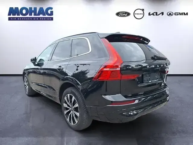 Gebraucht Volvo XC60 Core 197 PS (144 kW) 2024 Schwarz SUV