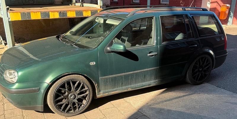 Gebraucht VW Golf IV 101 PS (74 kW) 2002 Grün Kombi