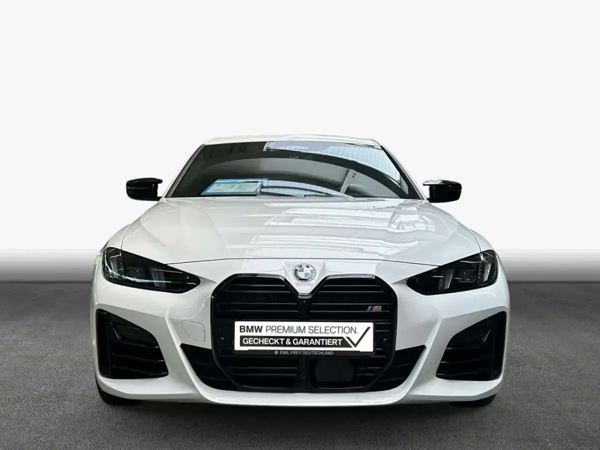 Gebraucht BMW M4 381 PS (280 kW) 2025 Alpinweiß Coupé