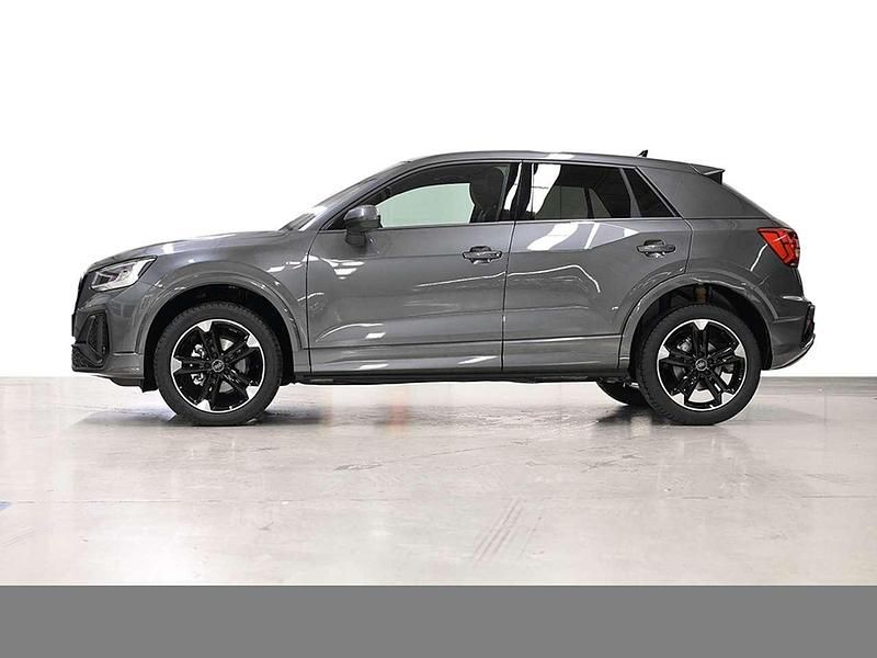 Neu Audi Q2 S-Line 150 PS (110 kW) 2026 Daytonagrau perleffekt SUV
