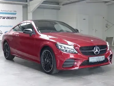 Gebraucht Mercedes C200 AMG 184 PS (135 kW) 2022 Rot Coupé
