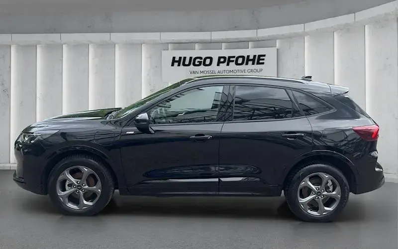 Gebraucht Ford Kuga ST-Line 243 PS (178 kW) 2025 Schwarz SUV