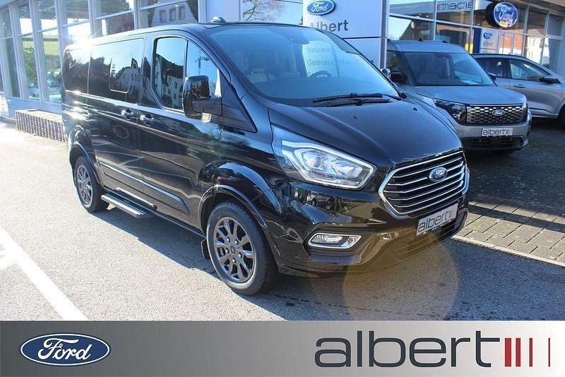Gebraucht Ford Tourneo Titanium 131 PS (96 kW) 2021 Schwarz Van / Kleinbus