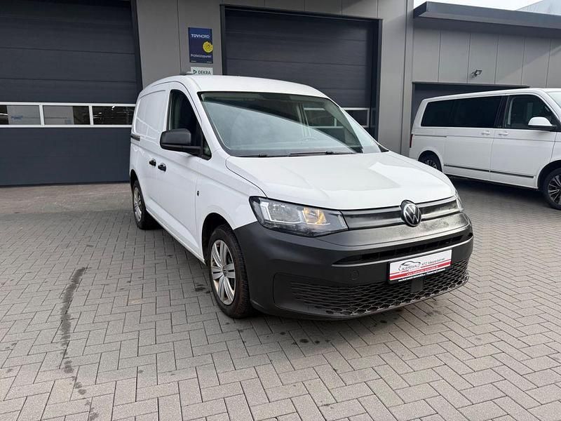 Gebraucht VW Caddy 102 PS (75 kW) 2022 Weiß Van / Kleinbus