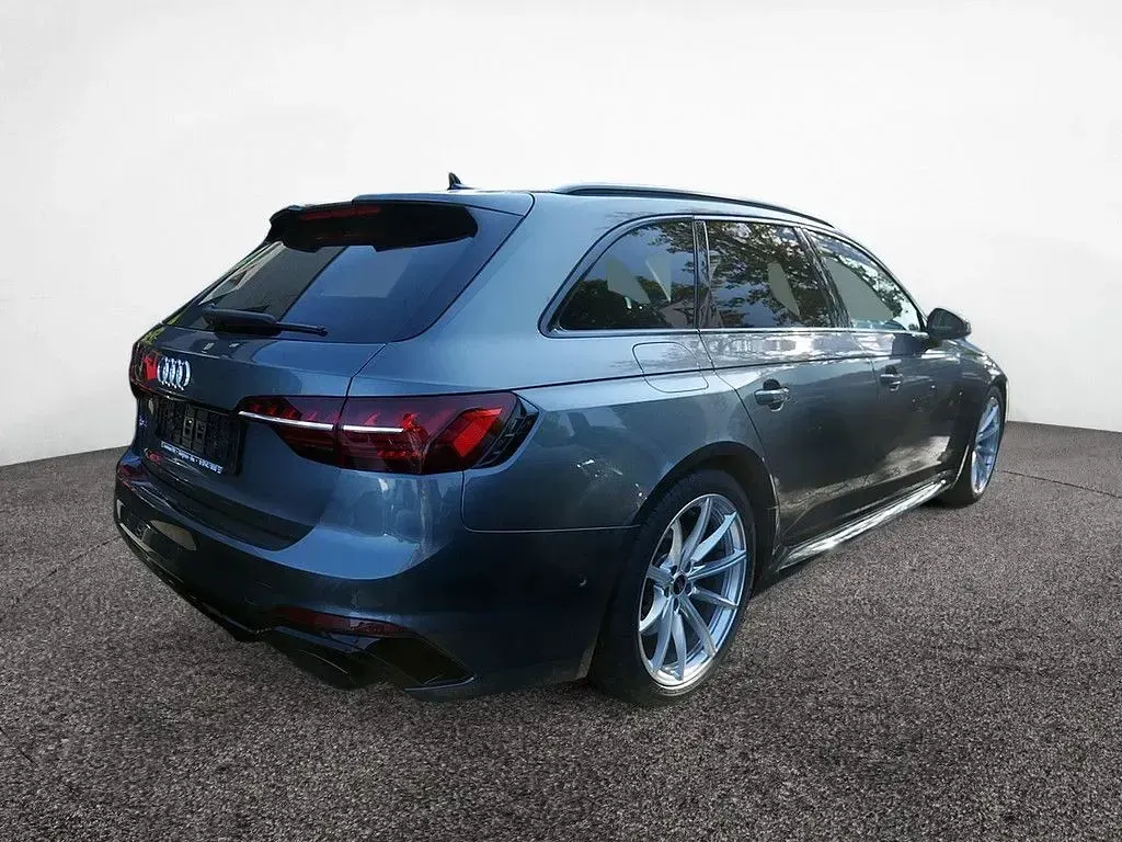 Gebraucht Audi RS4 Ambiente 450 PS (330 kW) 2023 Grau Kombi