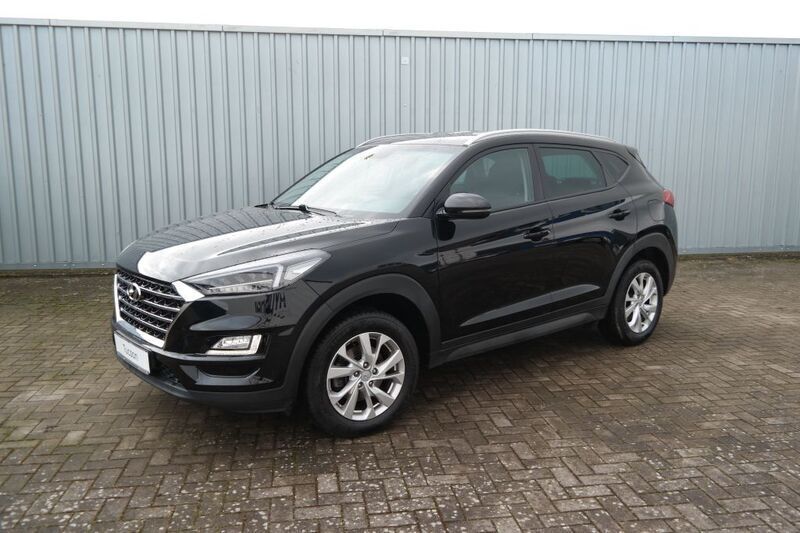 Phantom black Gebraucht 2018 Hyundai Tucson Trend SUV | 17.990 € (Teuer) - Bild 1/4
