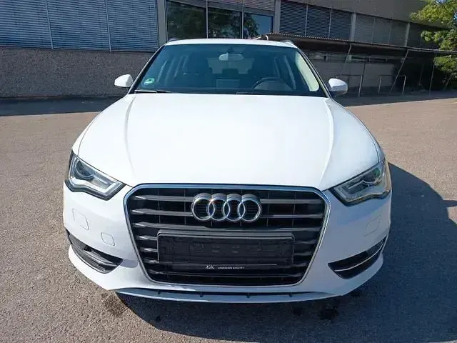Gebraucht Audi A3 Ambition 150 PS (110 kW) 2014 Weiß Limousine