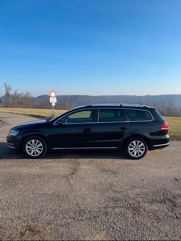 Gebraucht VW Passat 105 PS (77 kW) 2012 Schwarz Kombi