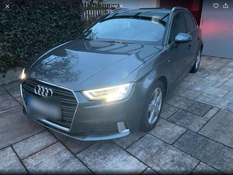 Gebraucht Audi A3 Sport 150 PS (110 kW) 2018 Grau Limousine