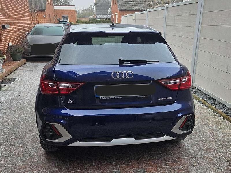 Gebraucht Audi A1 Sport 110 PS (80 kW) 2024 Blau SUV